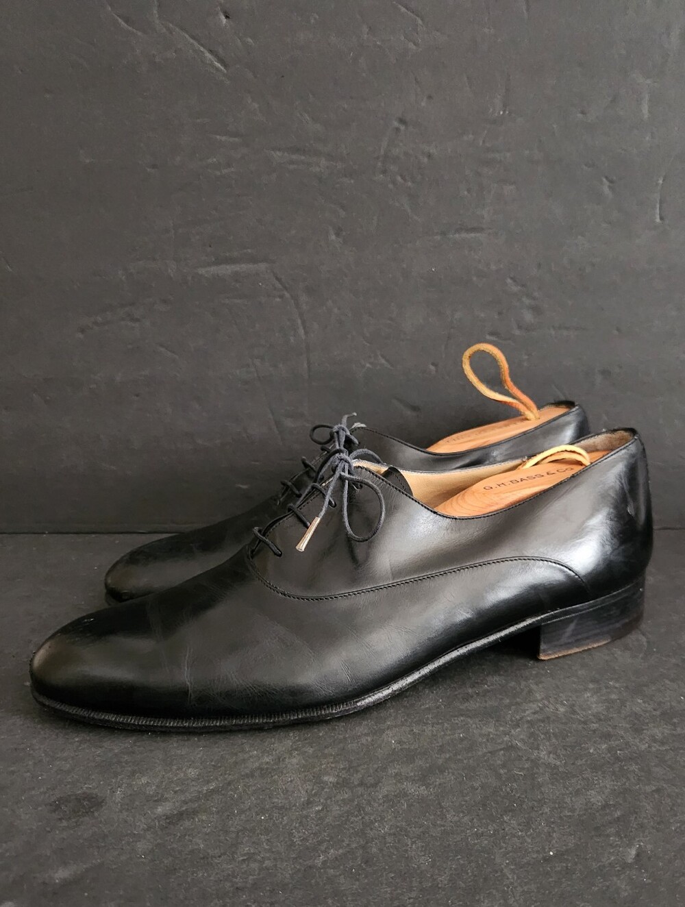 Salvatore Ferragamo Men’s Black Leather Oxford Lace-Up Almond Toe Logo 9.5EE